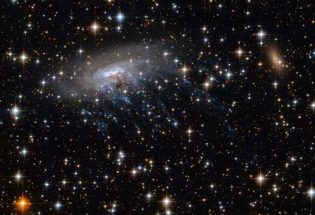星系名称大全100个（宇宙中最奇特的15个星系）-猎天资源库